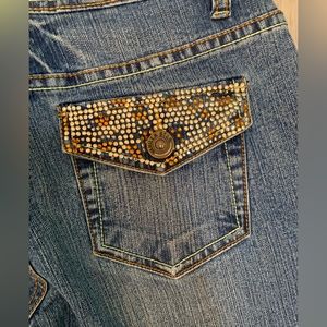 Vanilla Star Distressed Denim Jeans Juniors Size 5 Mid Rise Flared EMBROIDERED